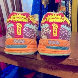 ASICS Noosa Gel Running Sneakers